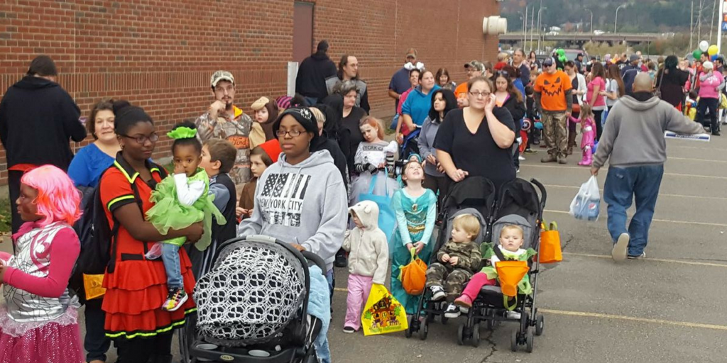 West Family YMCA Says "Trunk or Treat!" WICZ