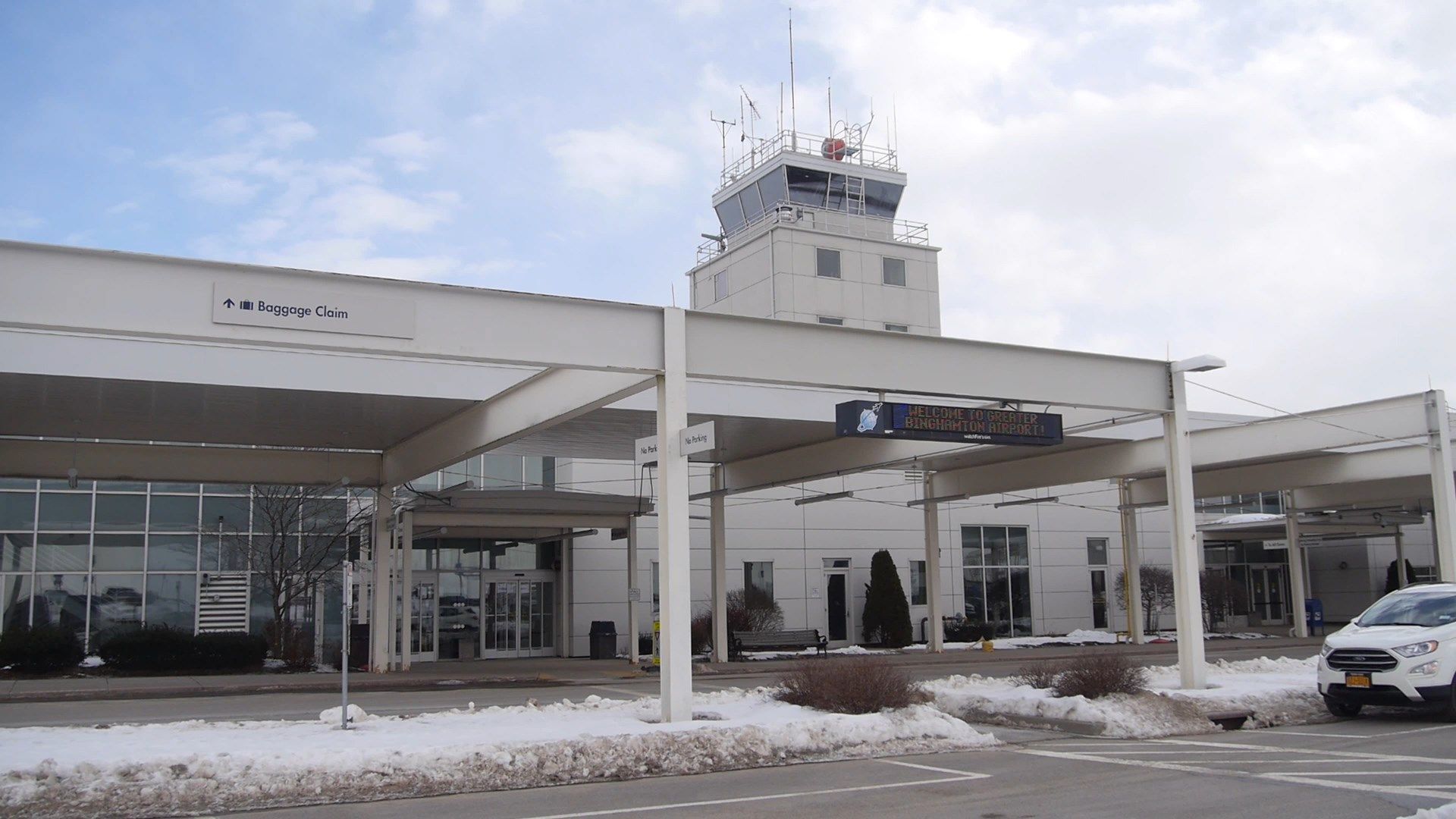 Binghamton Airport Air Traffic Controllers To Be Sent To Scranton In