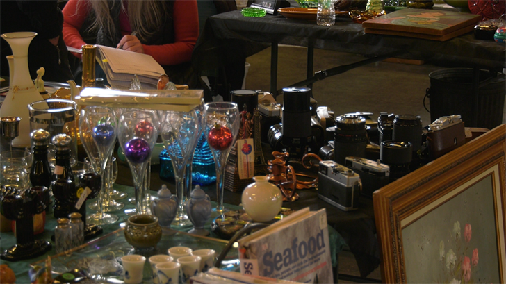 Cutler Flea Market in Binghamton Brings Local Antique Collectors