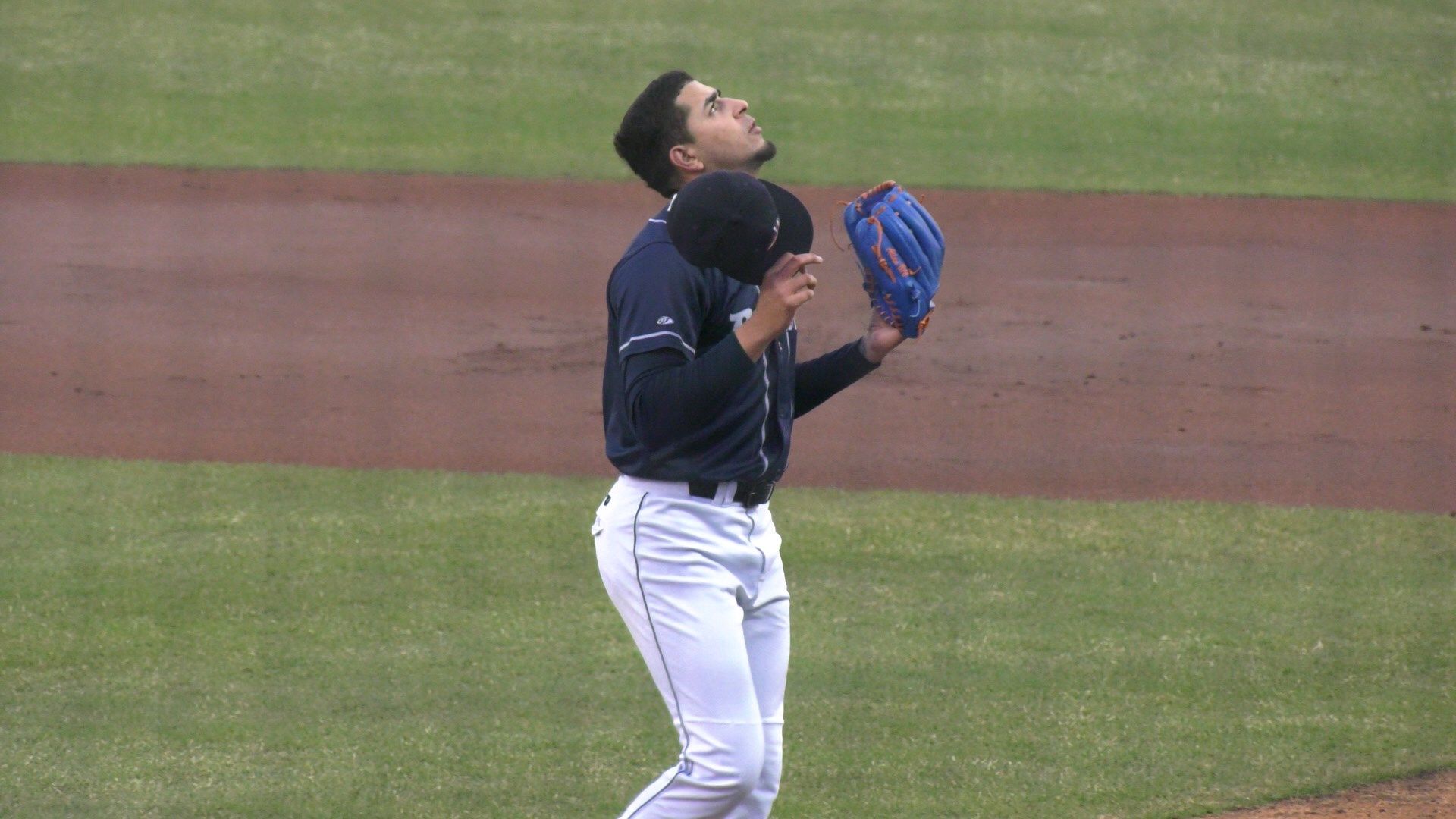 Butto K's Nine, But Bowie Blows Out Ponies