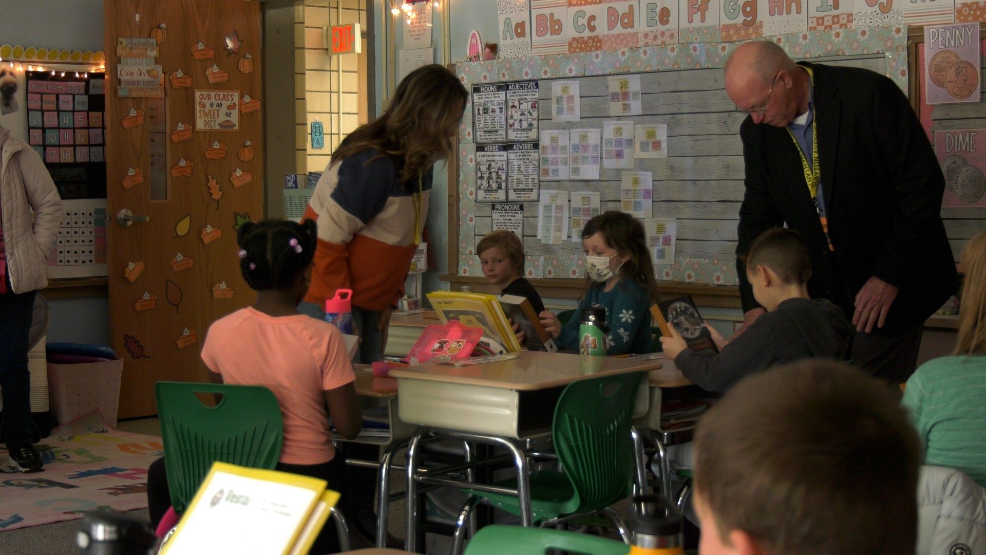 Vestal Elks Lodge Gives Gifts to Students at Clayton Avenue Elementary