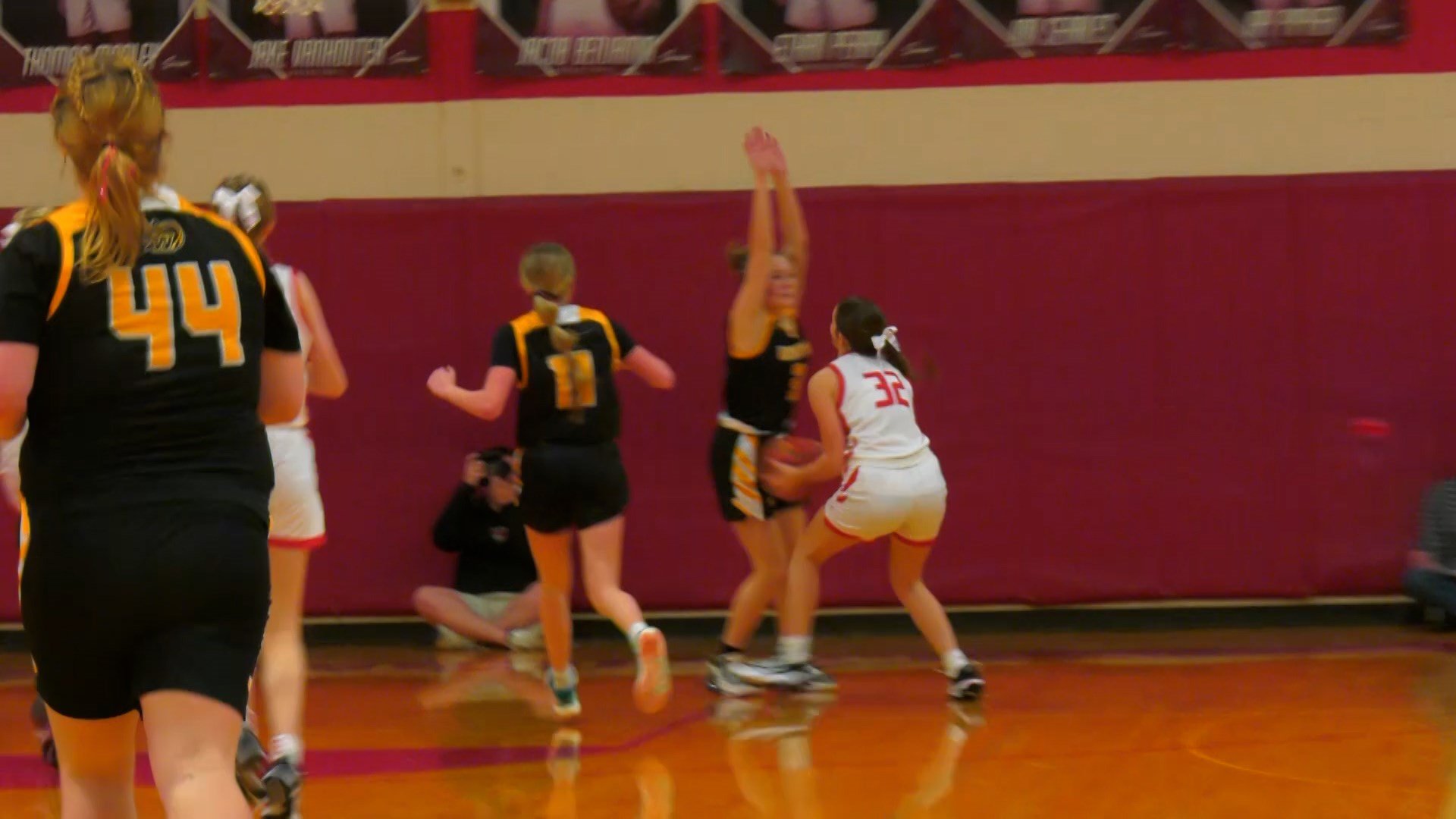 Waverly Girl's Basketball Defeats Windsor - WICZ